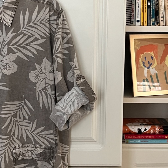 Tropical Linen Blouse - Picture 4 of 4